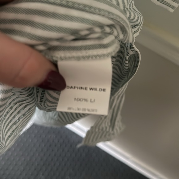 Daphne Wild The Lulu in Green and White Stripe size 2 - Picture 5 of 6